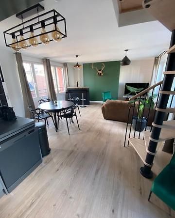Duplex Proche Gare Vue Tour Perret Avec Parking Gratuit Apartment Amiens Exterior photo